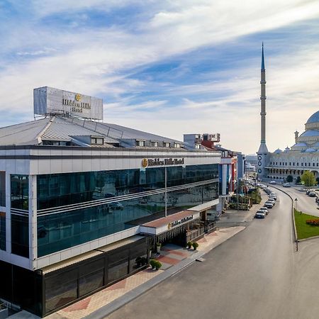 Hidden Hills Hotel Istanbul Airport Buitenkant foto Hilton Tirana