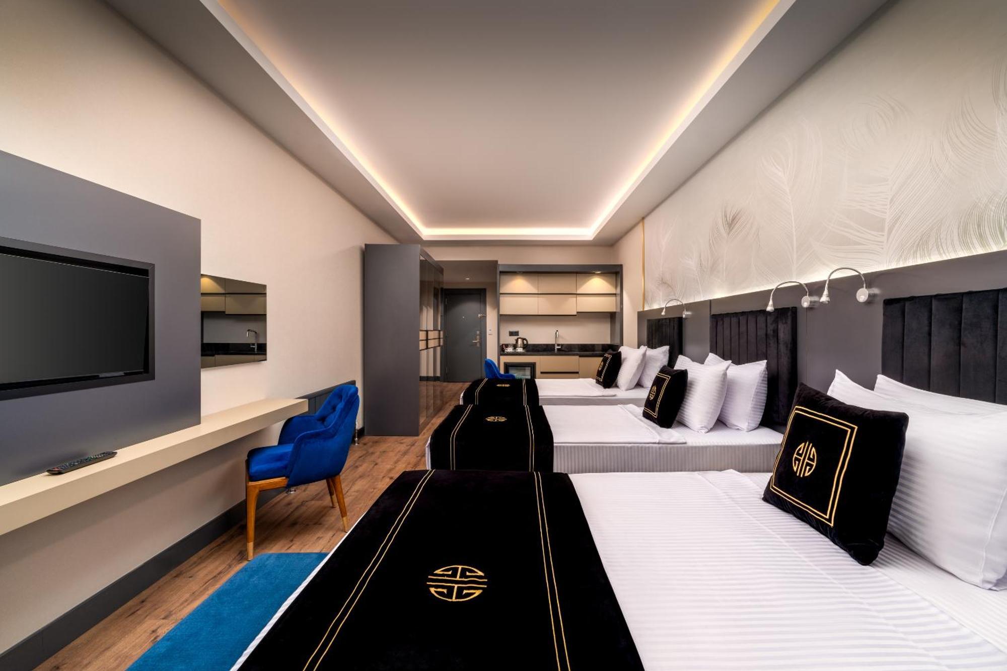 Hidden Hills Hotel Istanbul Airport Buitenkant foto Deluxe Family Room