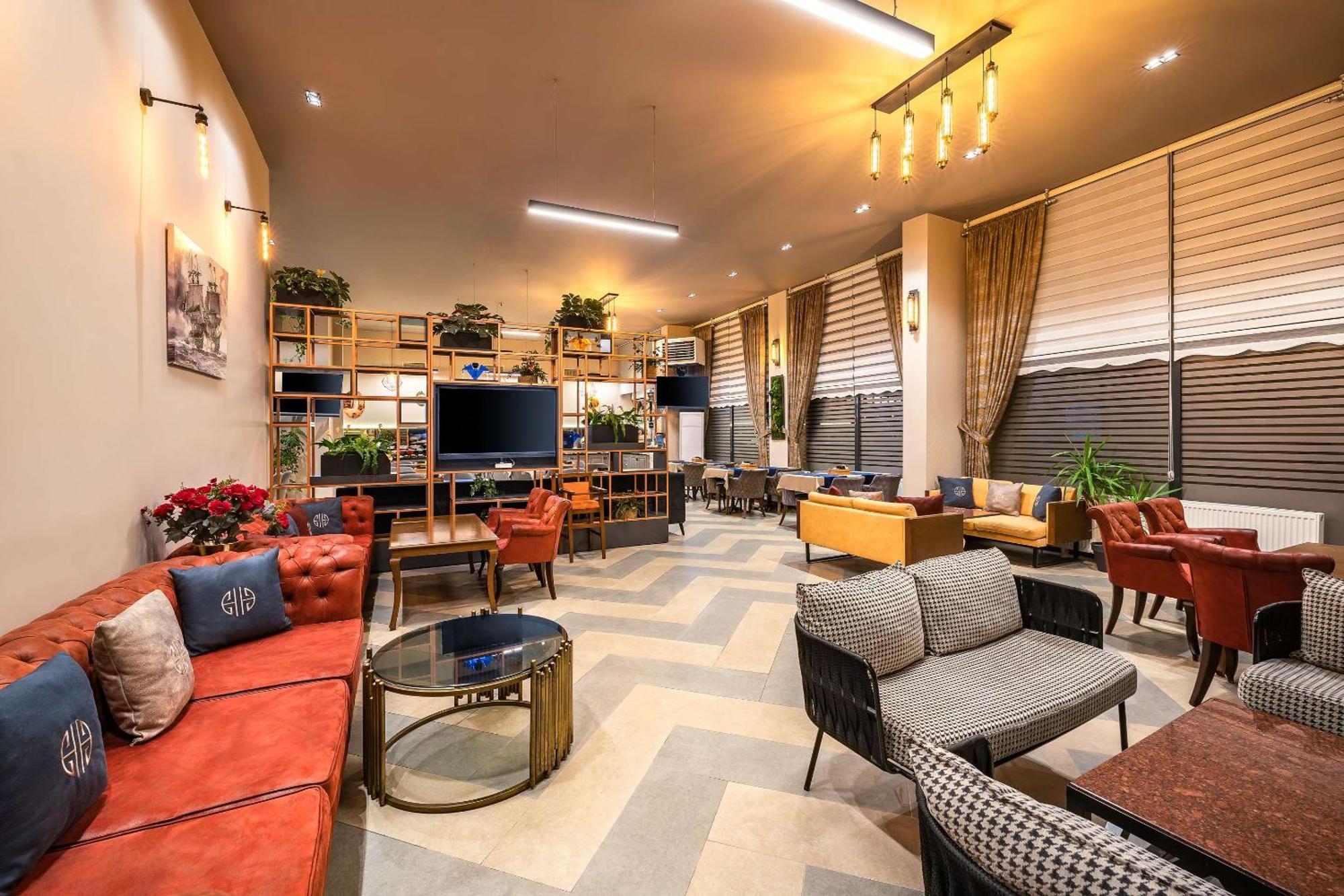 Hidden Hills Hotel Istanbul Airport Buitenkant foto The lounge at the airport